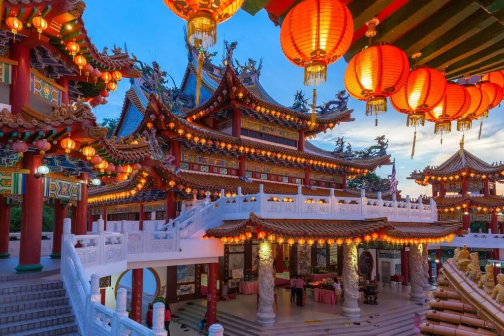 Chùa Bà Thiên Hậu-Ngôi chùa lớn nhất quận 5